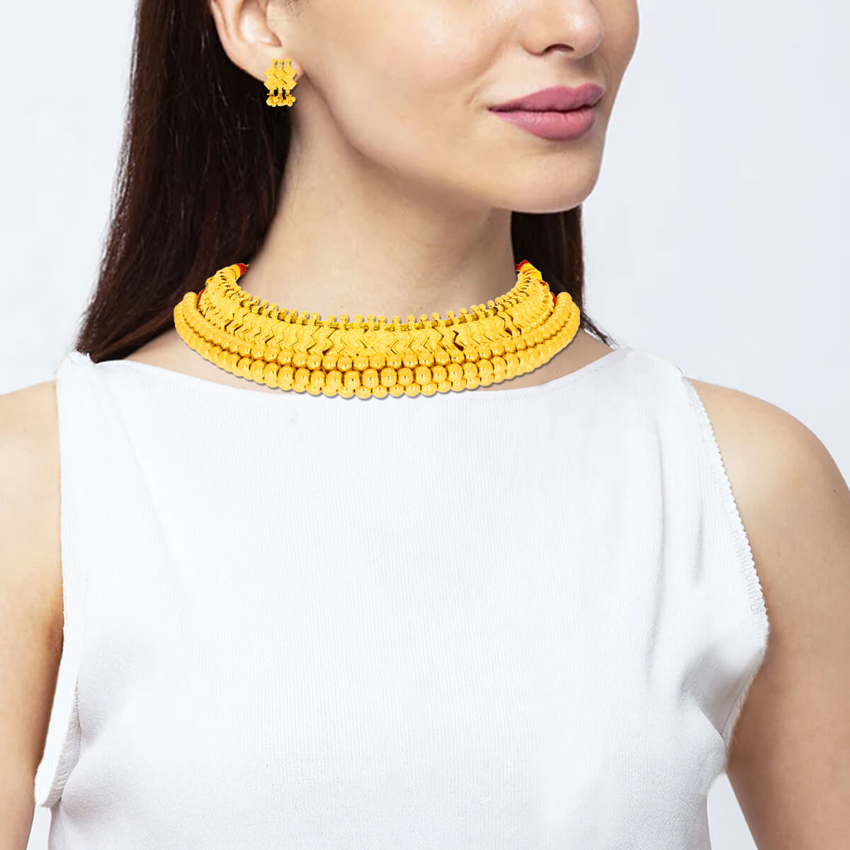 Golden Splendor Choker Set In Gold Plated