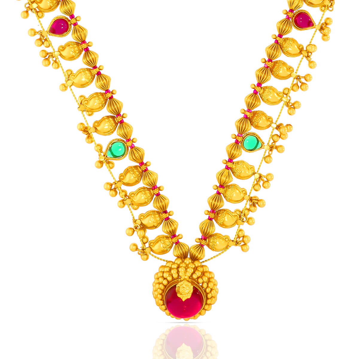 Majestic Saaj Necklace Set In Gold Plated