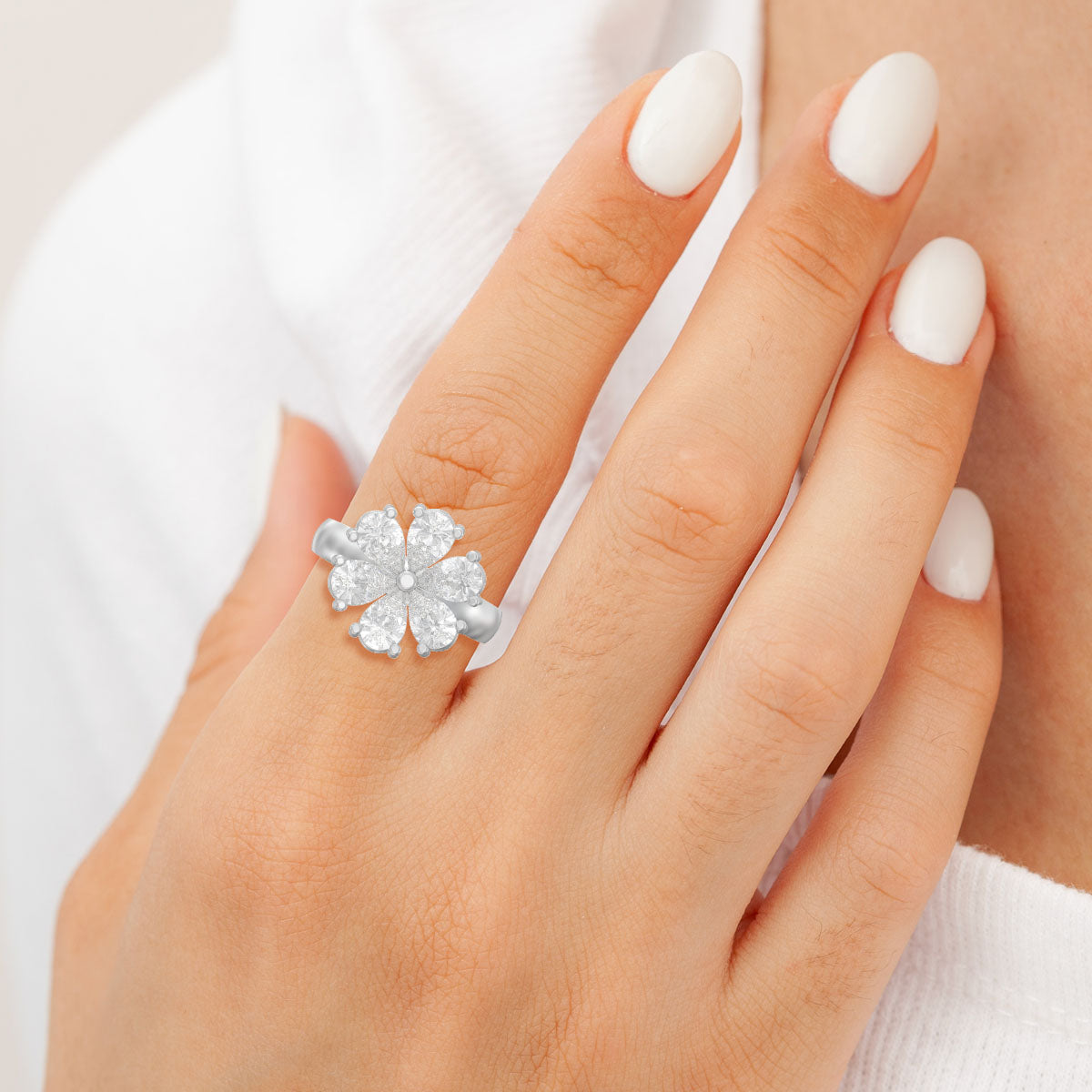 Gracious Floral Ring